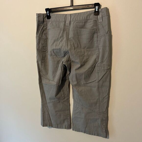 Patagonia W's Venga Rock Capris - Size 8 - Grey Climbing/Hiking Capri Pants - Picture 2 of 7